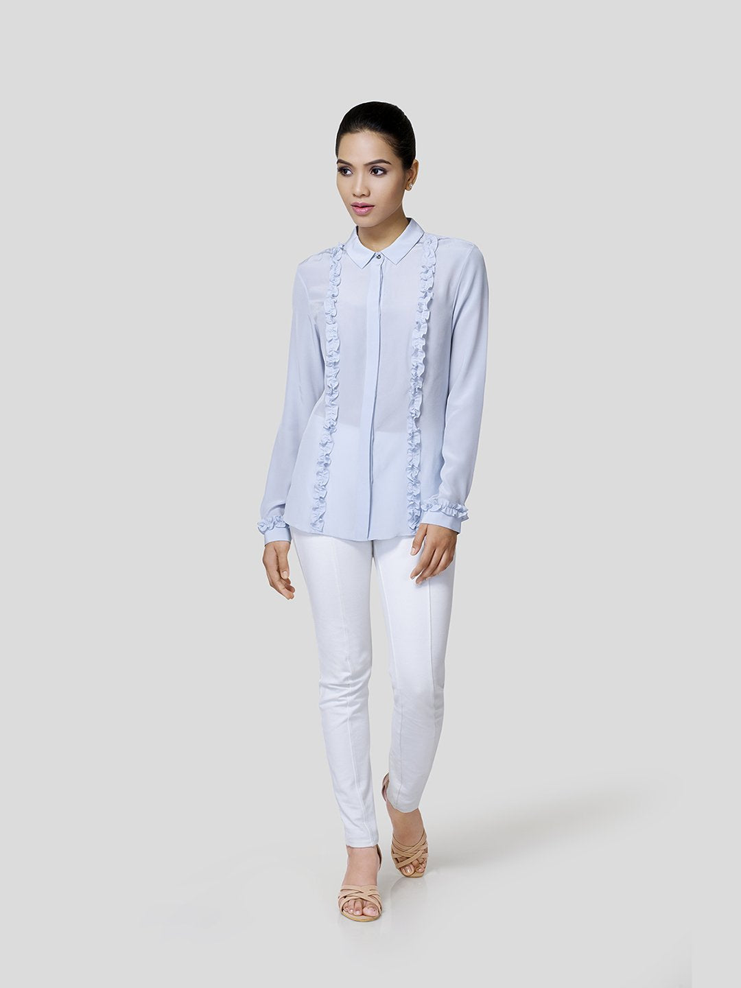 Cuff With Ruffle Trim Detail At Front And Cuff - Zest Mélange 