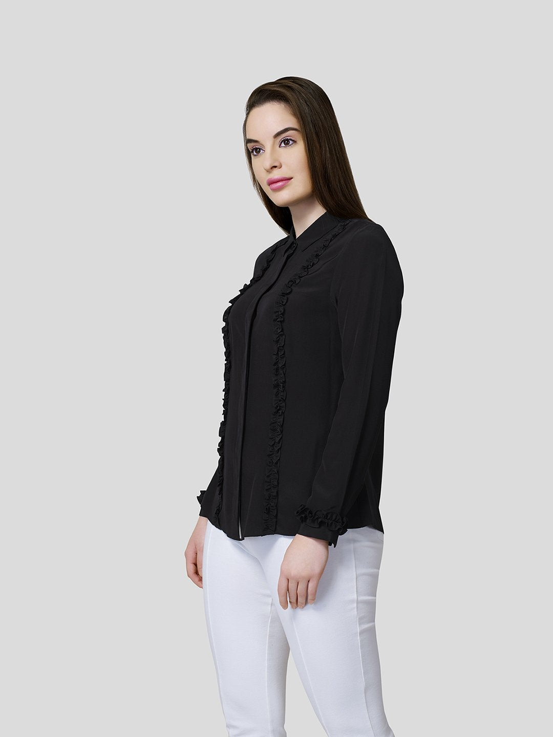 Cuff With Ruffle Trim Detail At Front And Cuff - Zest Mélange 
